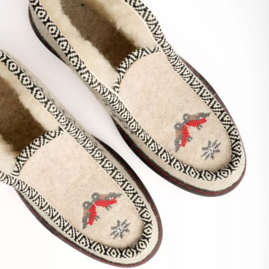 Penelope Chilvers Embroidered Slippers - Cream
