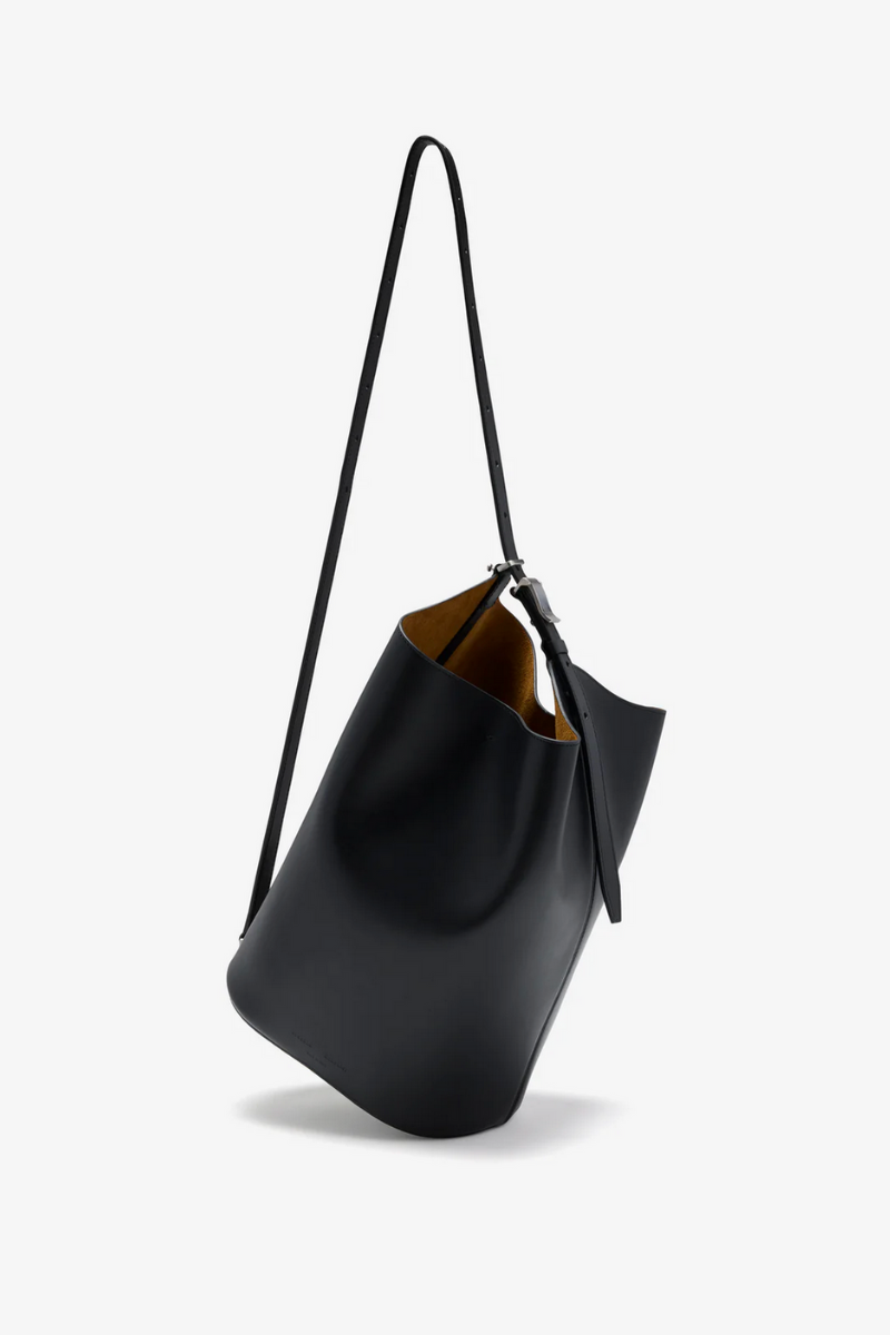 Brant Bucket Bag in Smooth Calf - Black