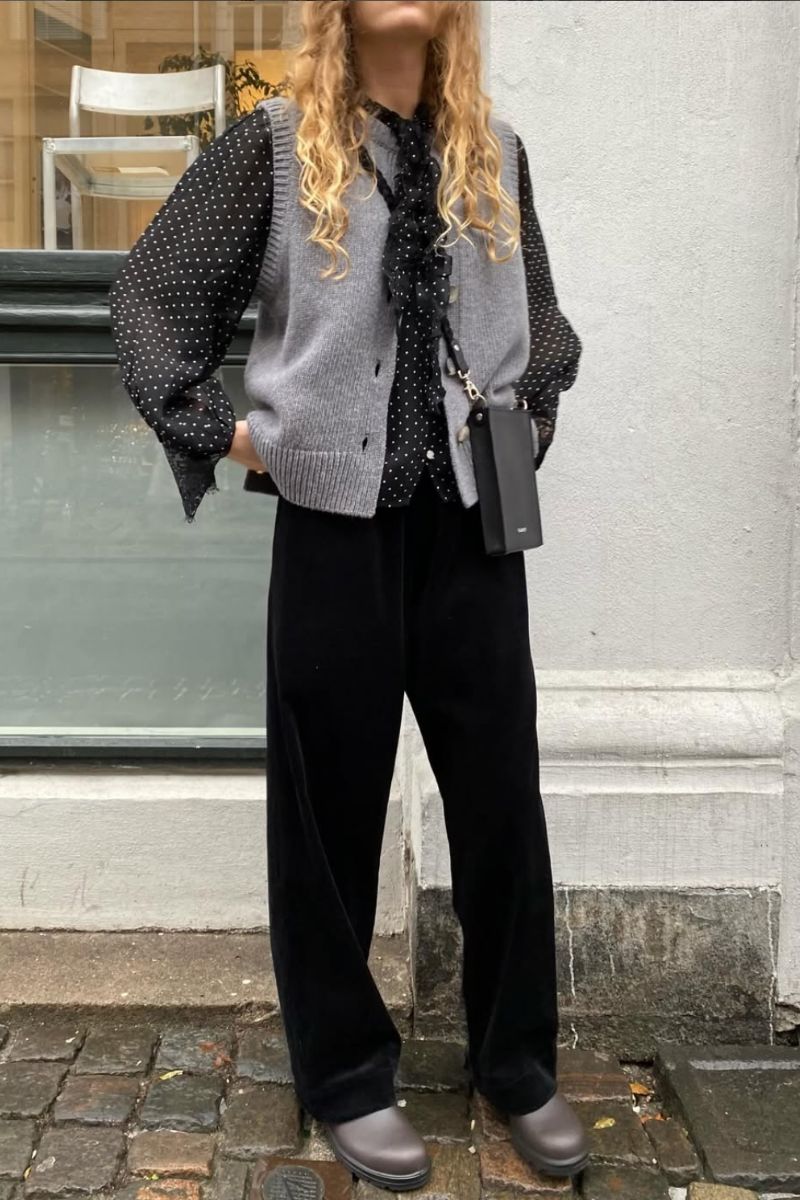 Ellen Strikvest - Iron