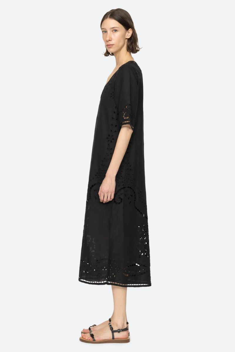 Lula Embroidery Midi Dress - Black