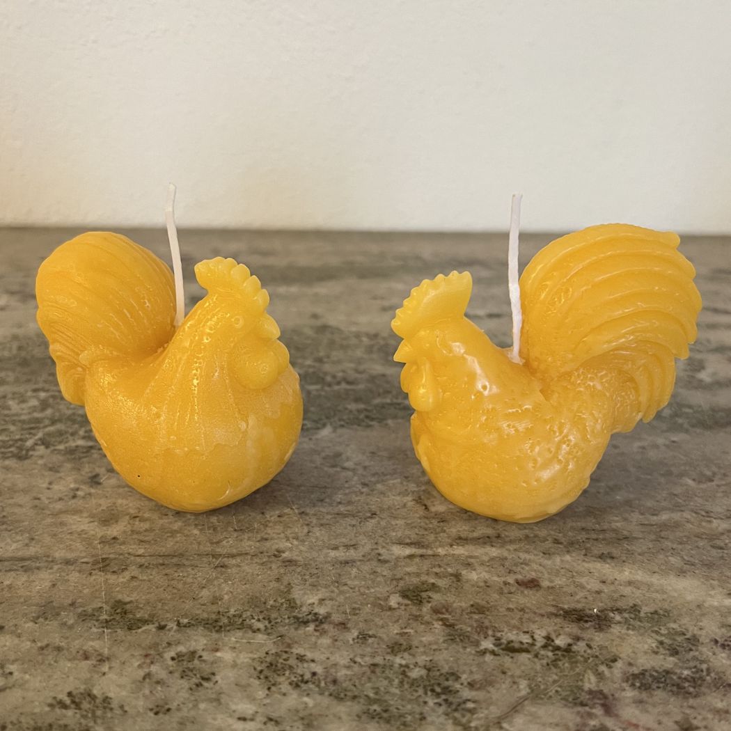 Håndstøbt Lys - Påskehane i Bivoks