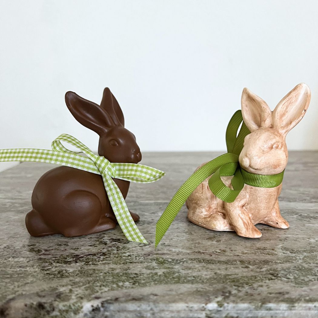 Påskehare med sløjfe - Brun