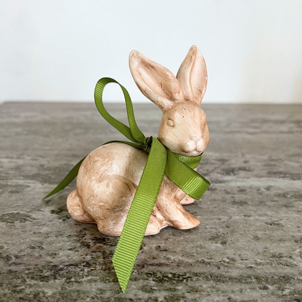 Påskehare med sløjfe - Hvid