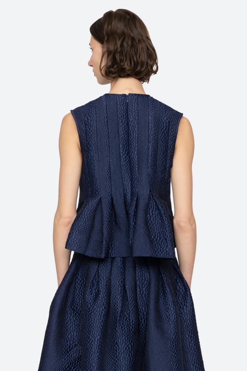 Fayetta Embossed Tank Top - Navy
