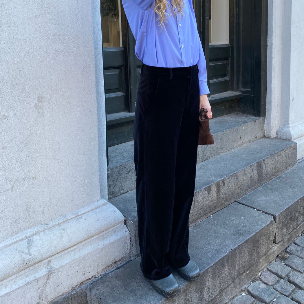 Babette Bukser - Black Velvet