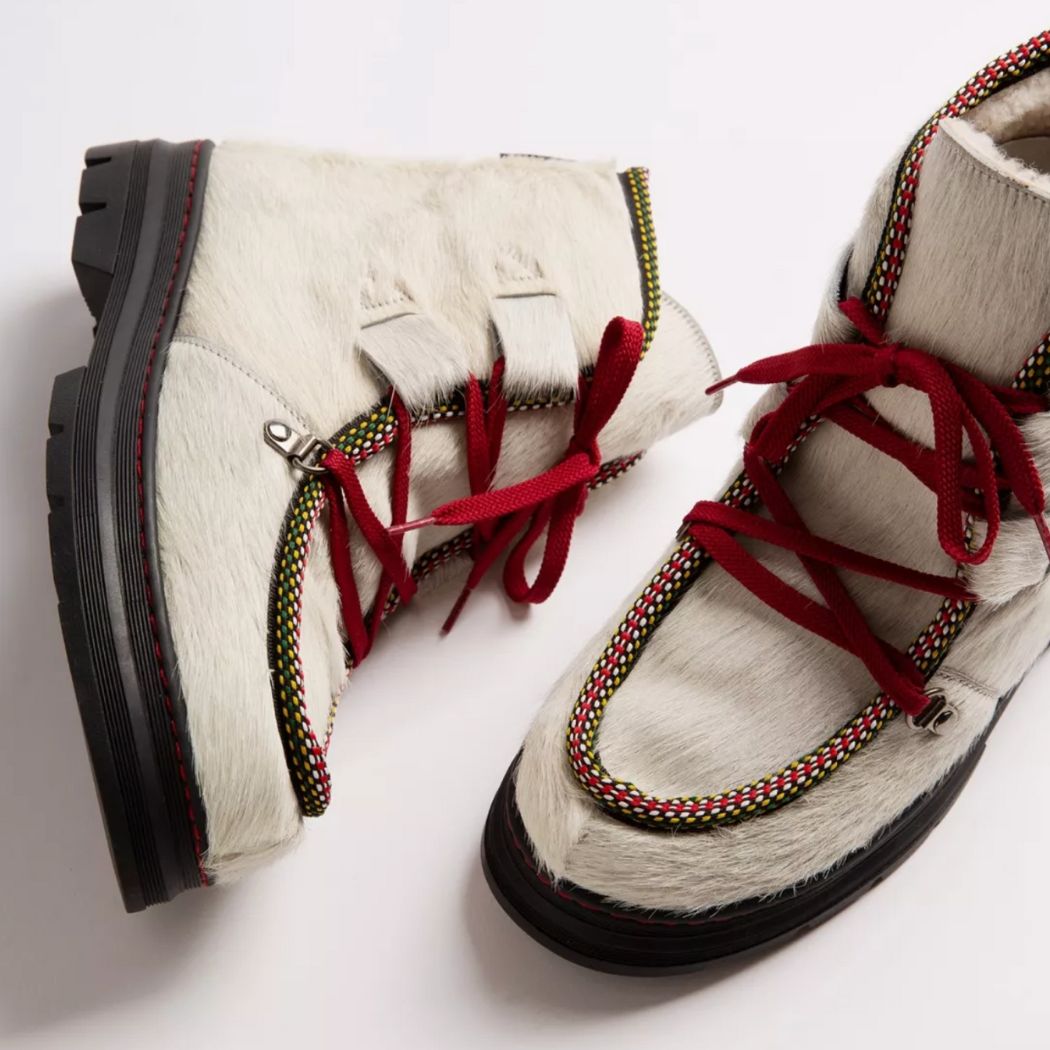 Incredible Pony Shearling-lined Boot - White