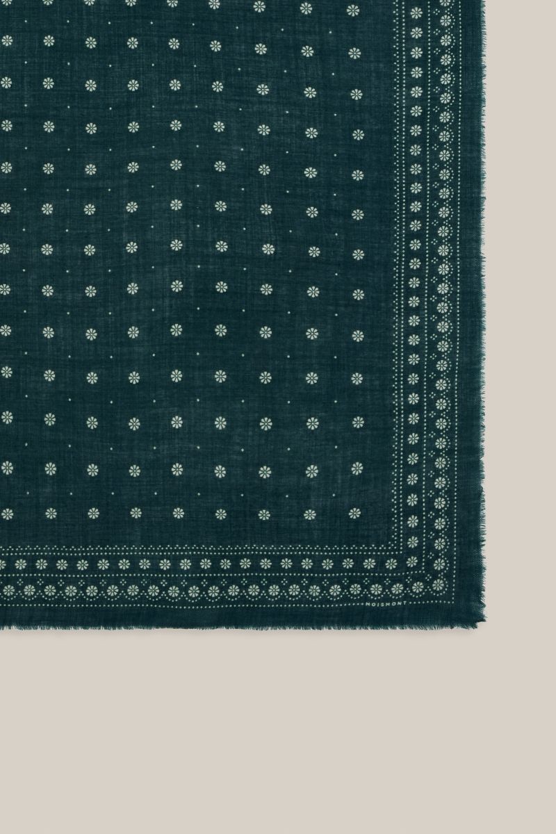 Scarf No. 851 - Celtic