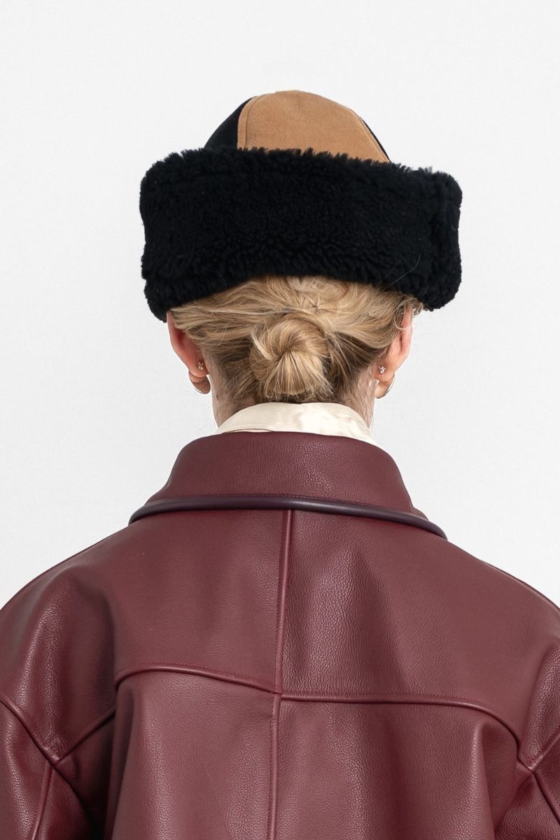 Suede Back Curly Seam Out Cap - Chocolate