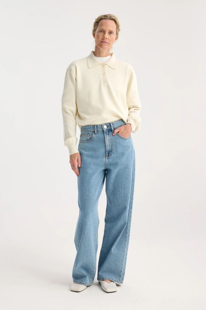 Low waist wide leg denim