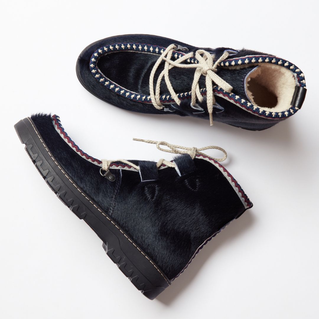 Incredible Pony Shearling-lined Boot - Ink