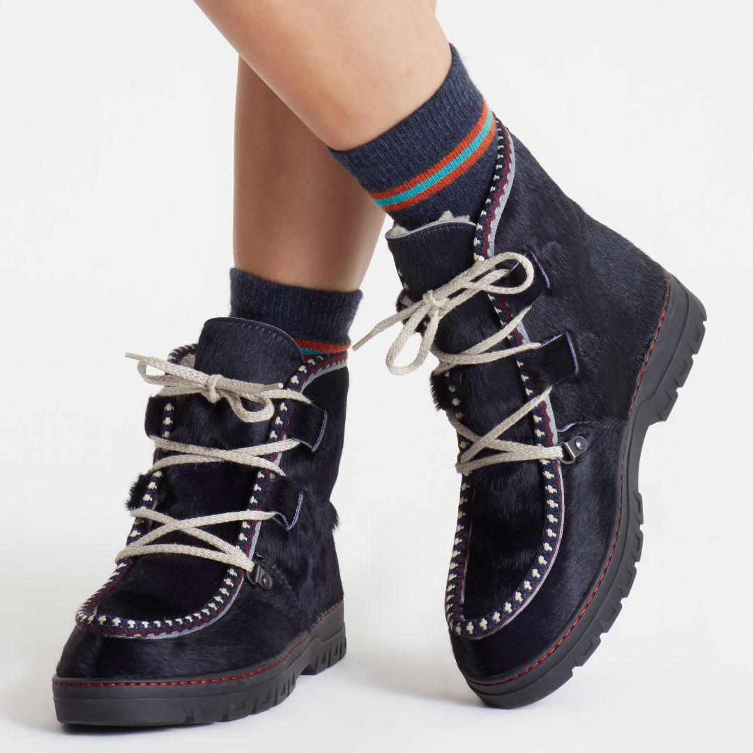 Incredible Pony Shearling-lined Boot - Ink
