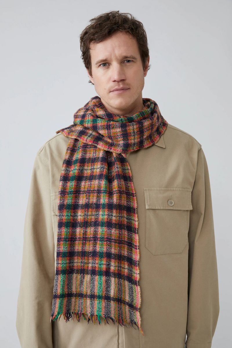 Mc Innes Scarf no.804 - Indigo