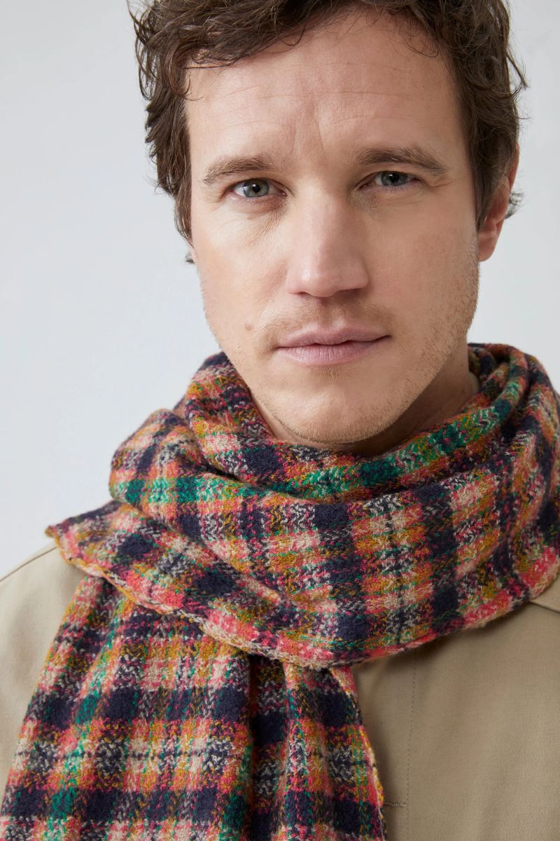 Mc Innes Scarf no.804 - Indigo