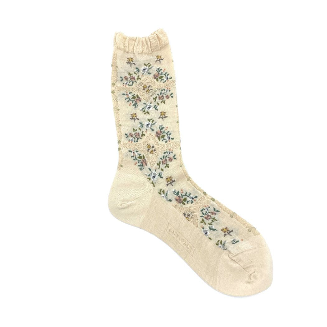 Rose Wall Socks AM-809 - Ivory