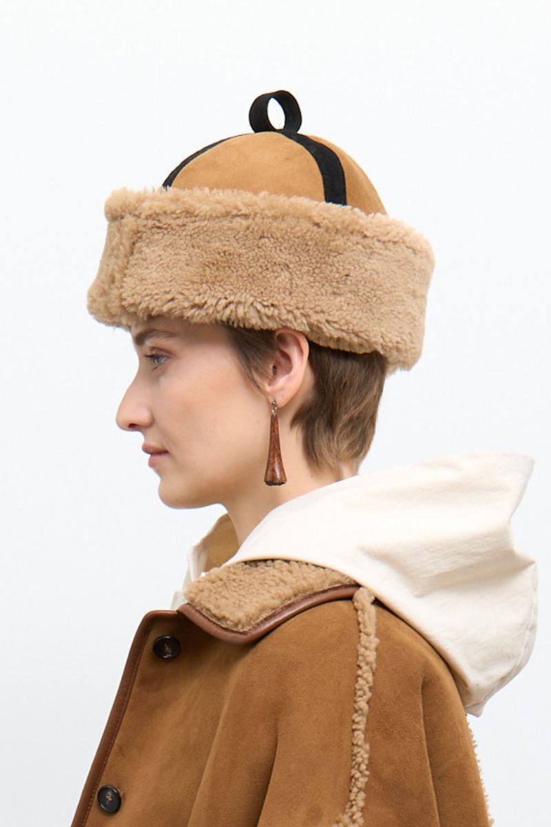 Suede Back Contrast Bound Cap - Tan/Black