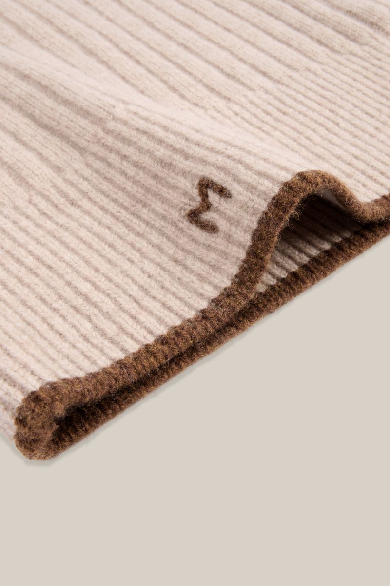 Hood Irma No. 227 - Cord