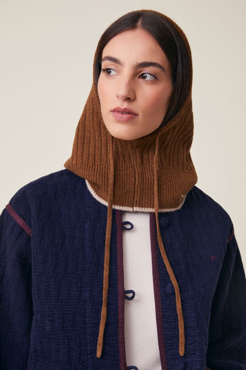 Hood Irma No. 227 - Henna