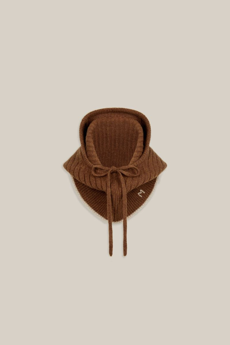 Hood Irma No. 227 - Henna