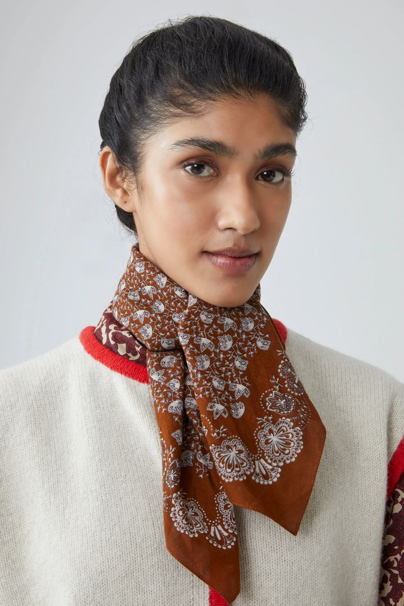 Scarf no.675 - Khaki